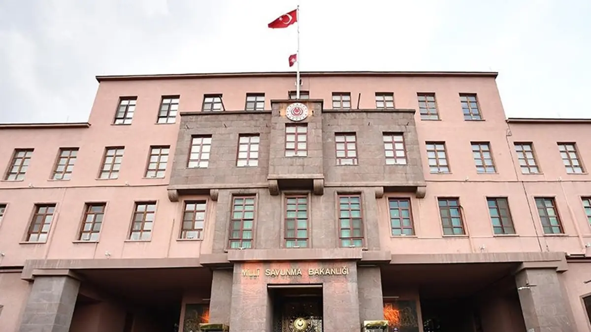 MSB son noktayı koydu: "2'nci Ana Jet Üs Komutanlığı taşınacak" iddiasına yalanlama