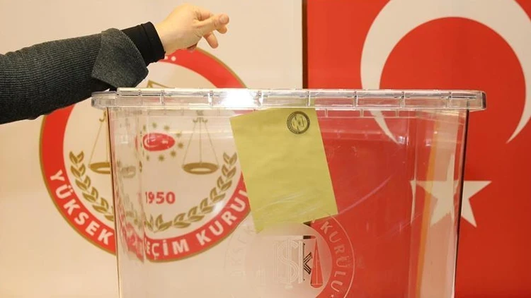İstanbul'un 7 ilçesinde ara seçim heyecanı