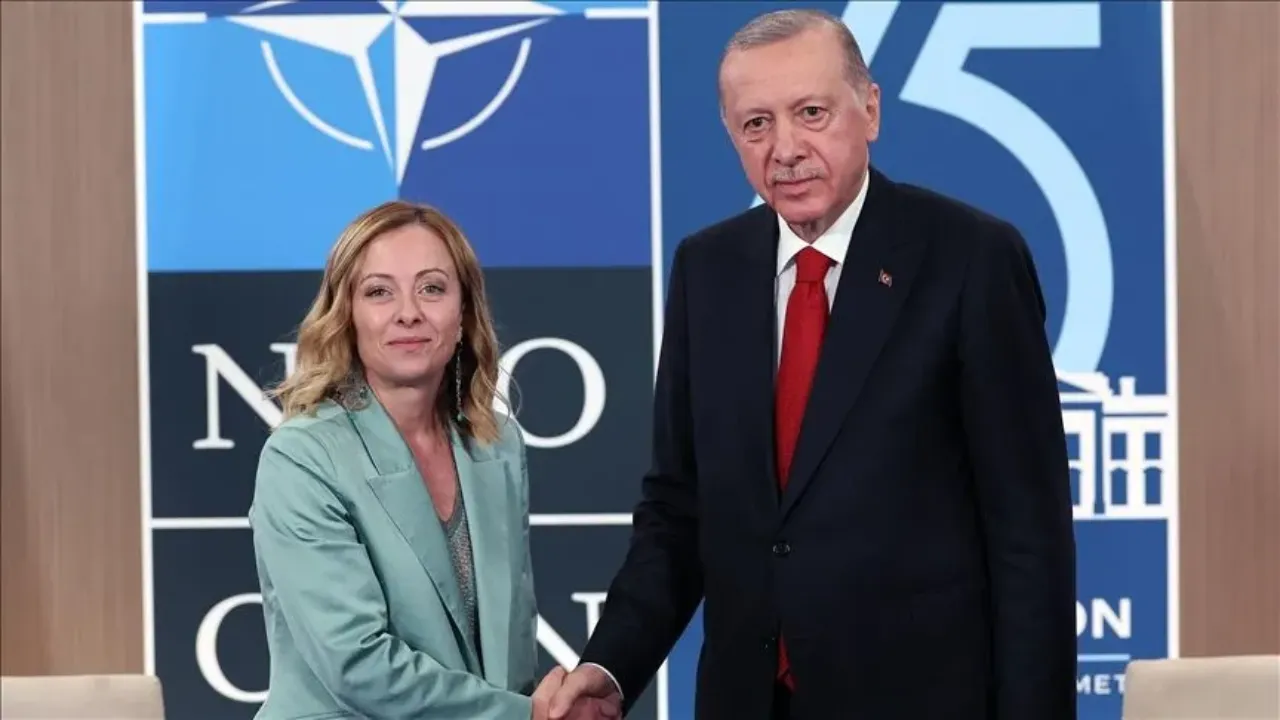 NATO Zirvesi öncesi Erdoğan'dan kritik temas! Meloni ile görüştü