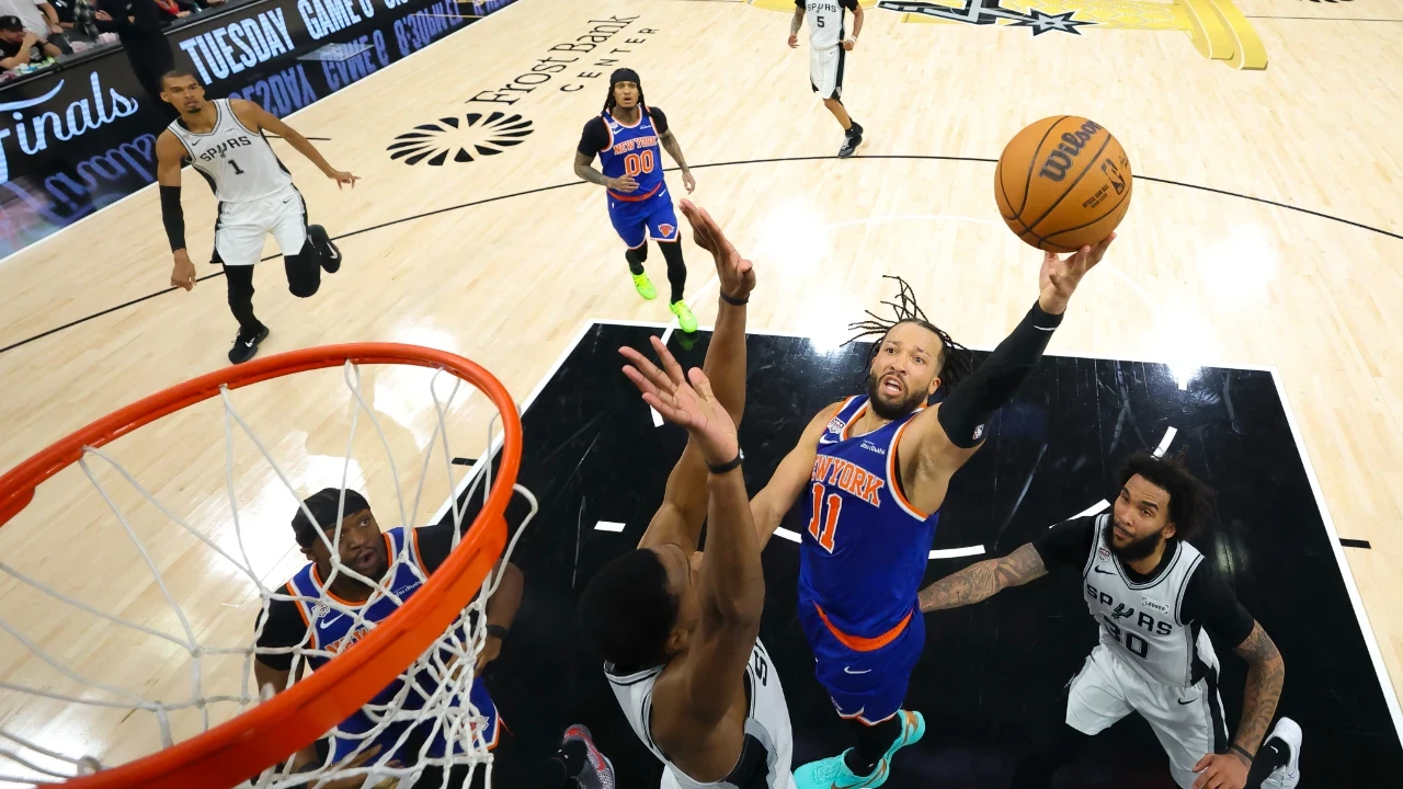 New York Knicks, 41 yıl sonra NBA şampiyonu! Jalen Brunson final MVP'si oldu