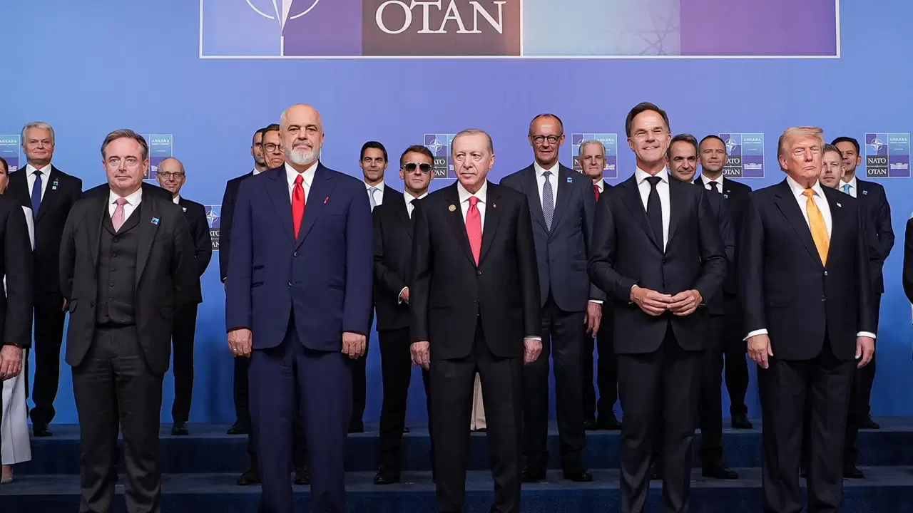 Erdoğan'ın NATO liderlerine hediye ettiği silah görüntülendi