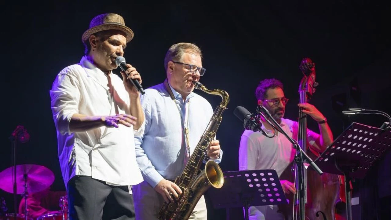 Caz Festivali'nde "Kenan Doğulu" rüzgarı