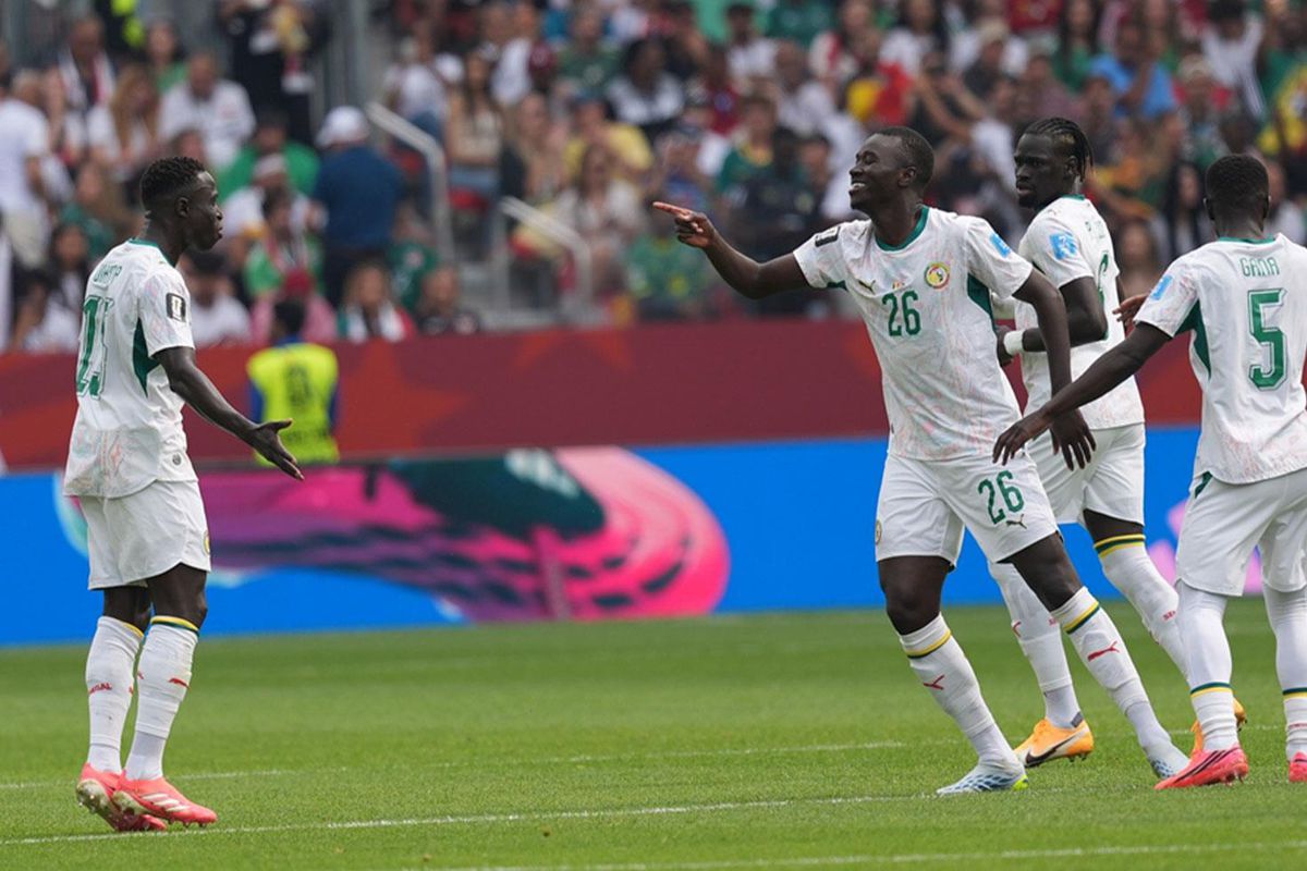 Senegal Irak'ı sahaya çıktığına pişman etti