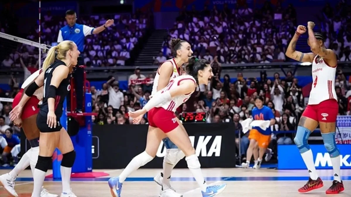 Filenin Sultanları rüzgar gibi esti! Türkiye Polonya'yı 3-1 yendi
