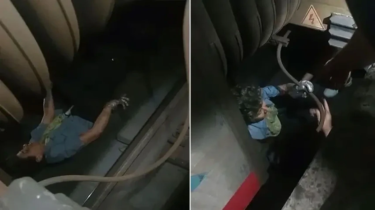 Marmaray'da korku dolu anlar! Raylara oturan yolcu trenin altında sıkıştı