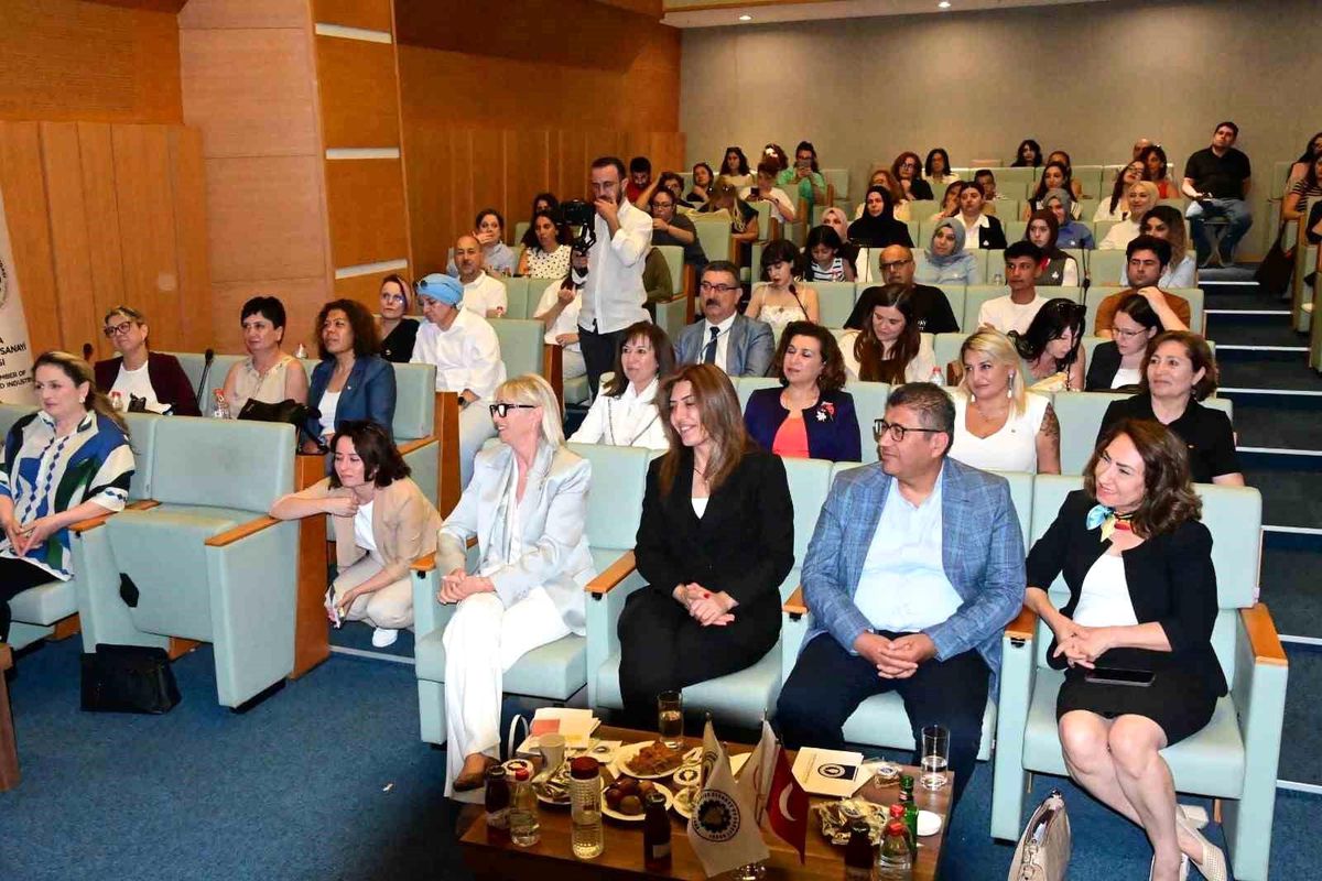 Manisa'da "Sanayide Kadın Eli" Projesi meyvelerini vermeye başladı