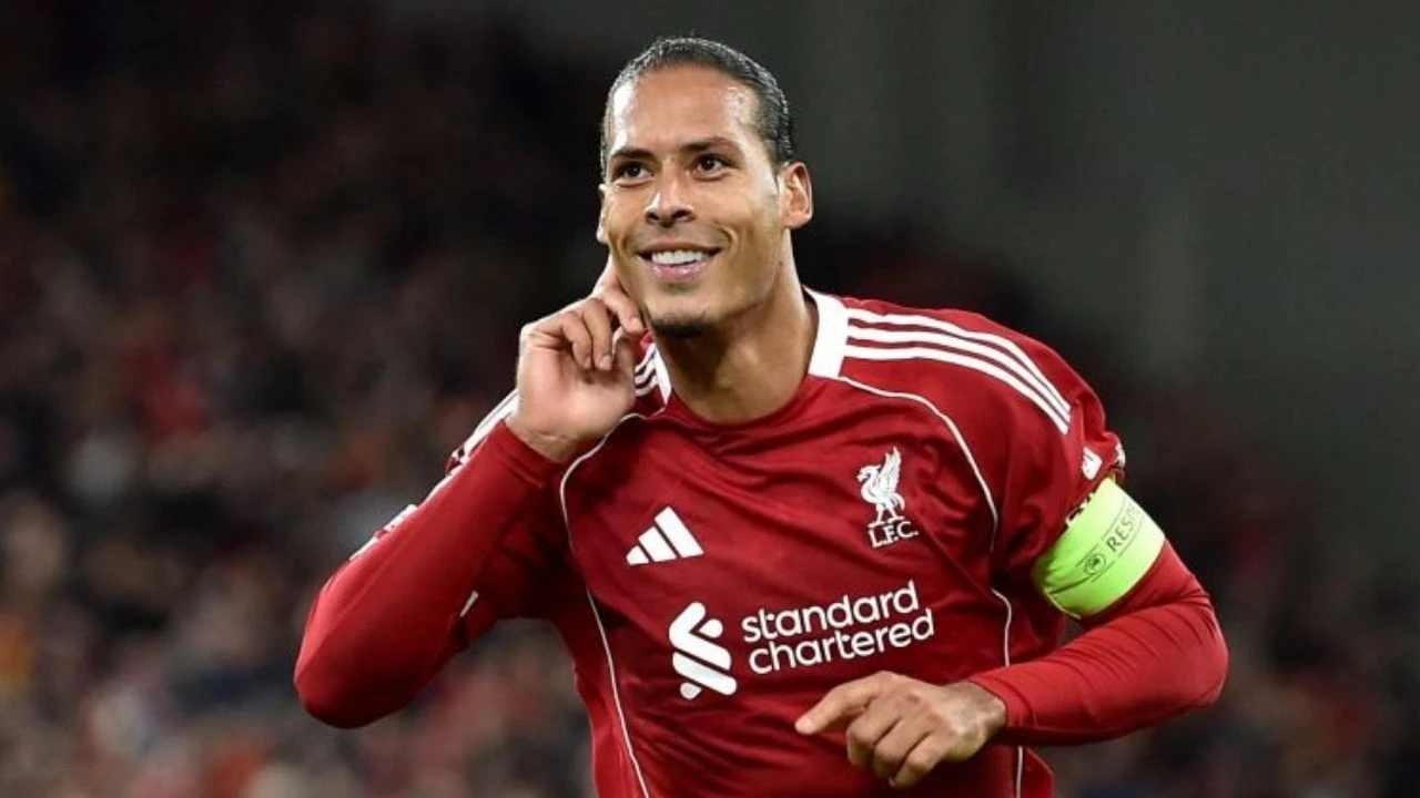 Galatasaray'dan Van Dijk için dev hamle!