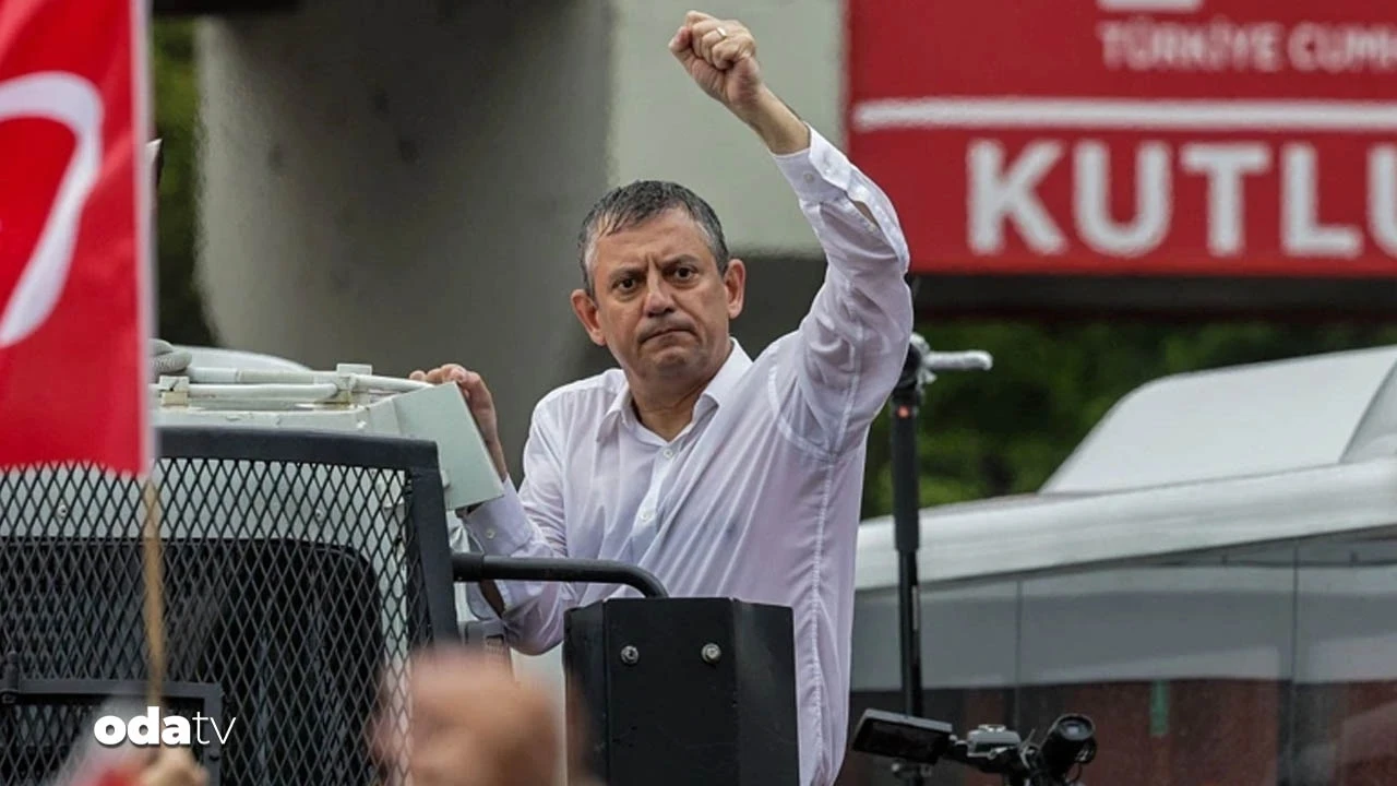 Özgür Özel'in yeni partisi batı basınında: 'Türkiye'yi yönetme yürüyüşü'