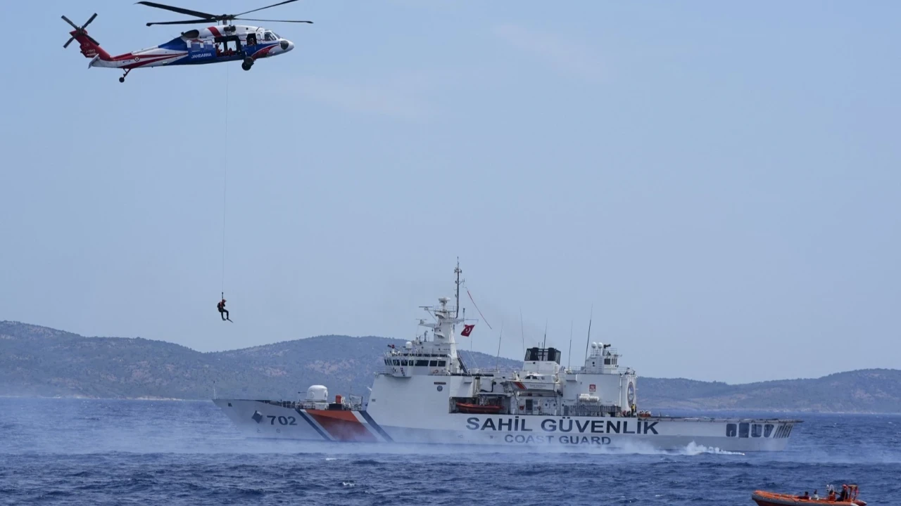 Deniz Aslanı-2026 Arama Kurtarma Davet Tatbikatı'nın birinci senaryosu tamamlandı