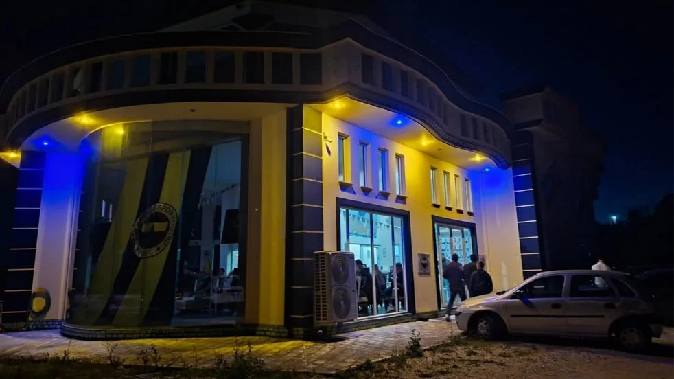 Yunanistan şimdi de Fenerbahçe’ye sardı! Batı Trakya Fenerbahçeliler Derneği’ni kapattılar