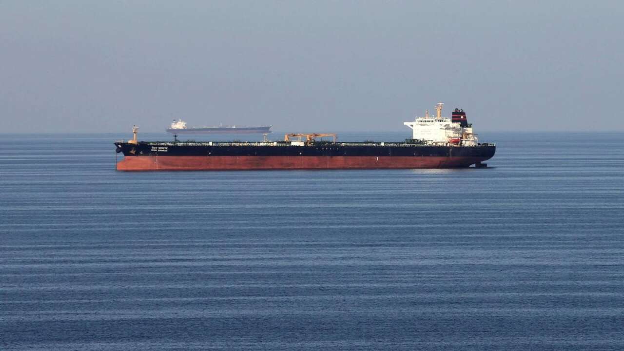 İran: Hürmüz Boğazı tanker trafiğine kapatılacak