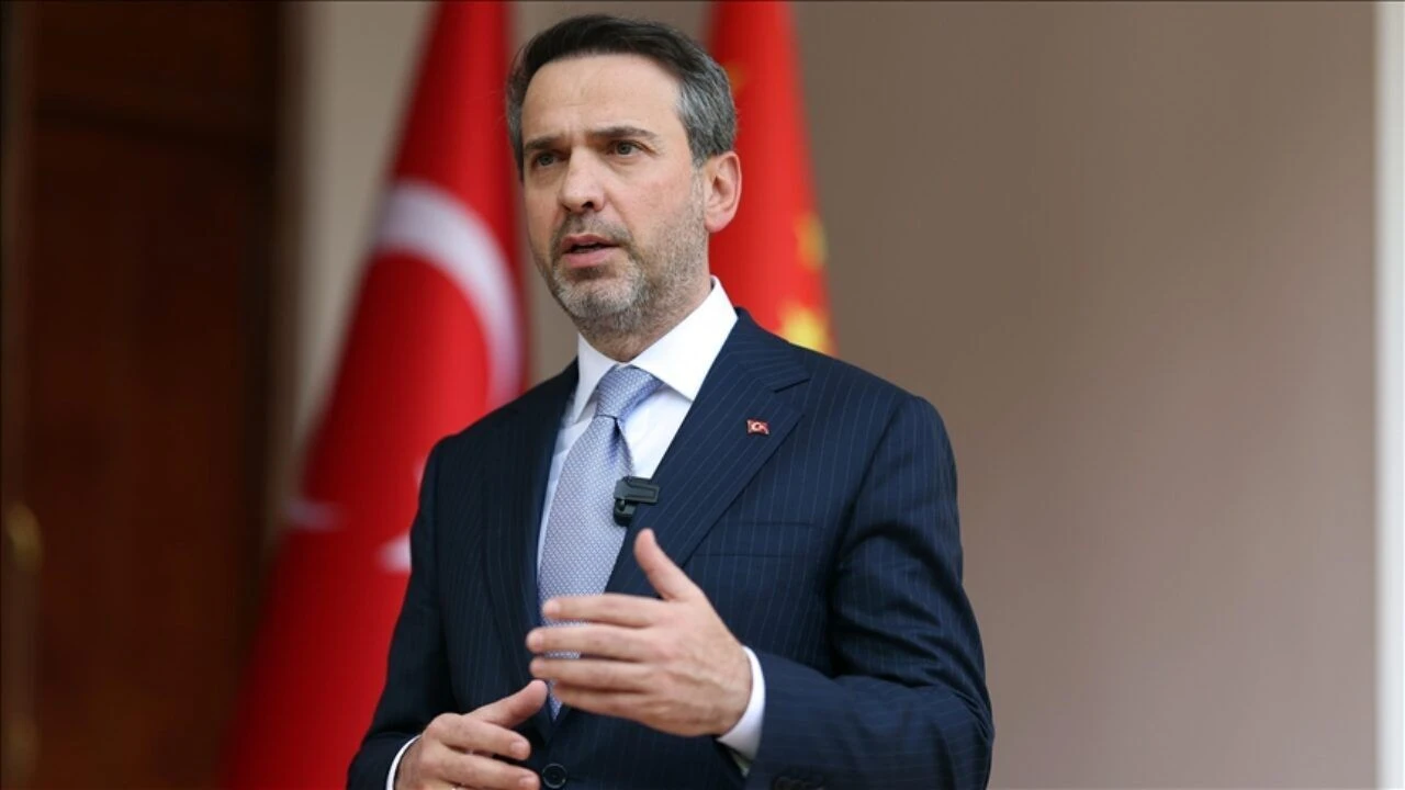 Bayraktar: Türkiye güvenli nükleere sahip olmak istiyor
