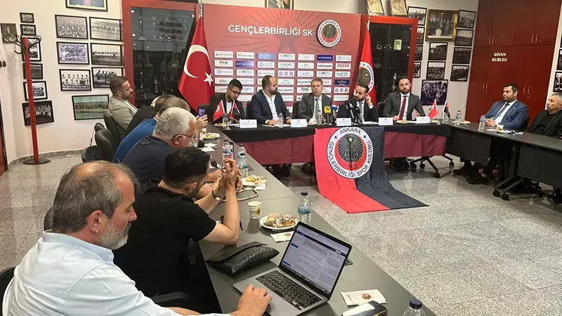 Gençlerbirliği Başkanı Çakmak: Kulübün toplam borcu ortalama 5 milyon euro