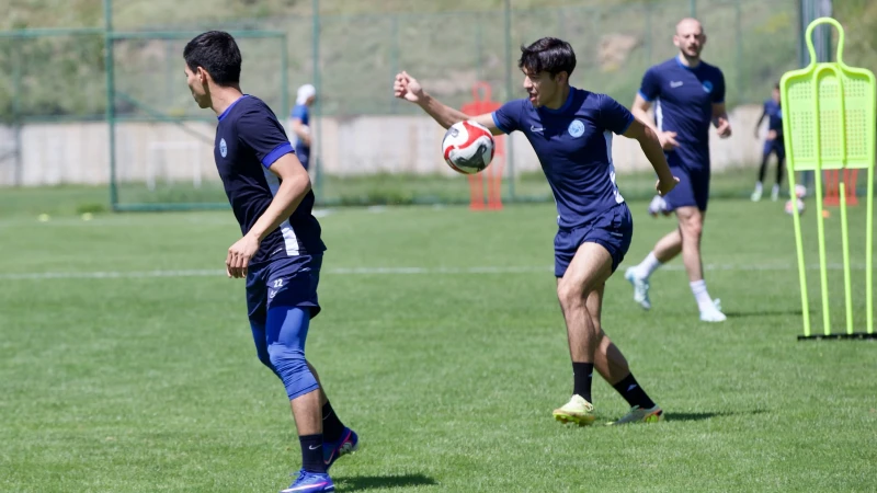 Özbekistan ekibi Navbahor Namangan Bolu'da hazırlıklarına başladı