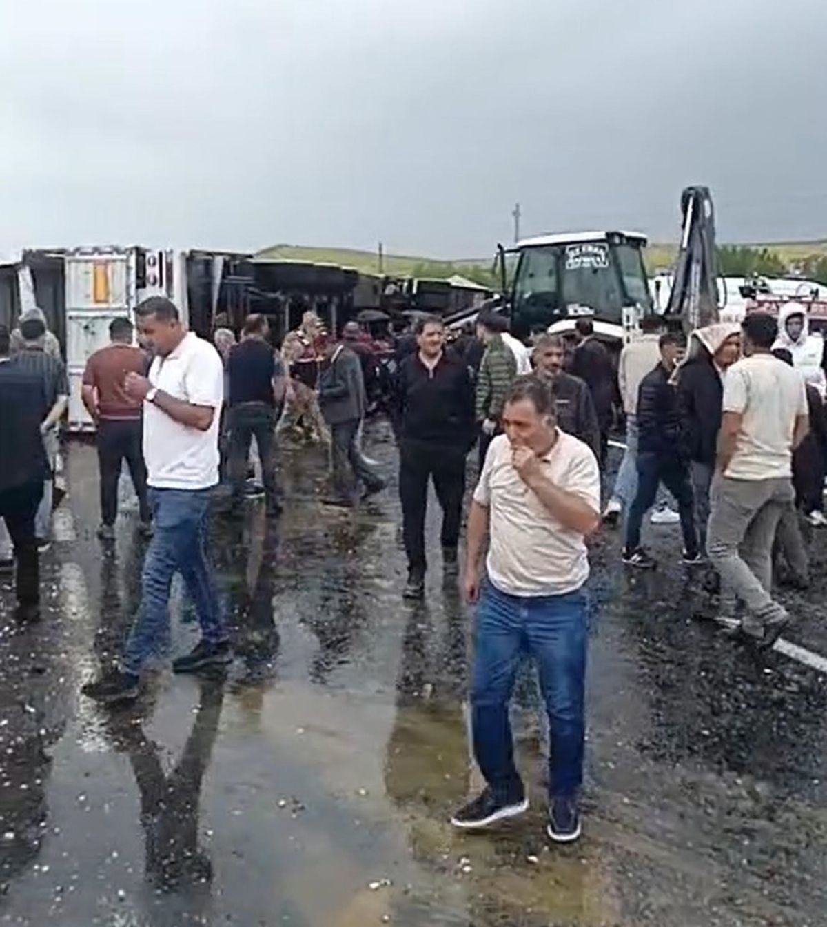 Ağrı'da 2 trafik kazasında 1 kişi öldü, 6 kişi yaralandı