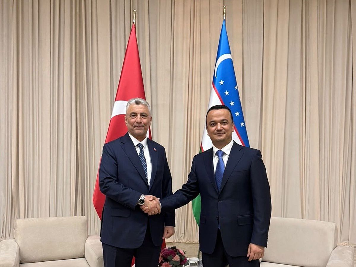 Ticaret Bakanı Bolat, Özbekistan'da