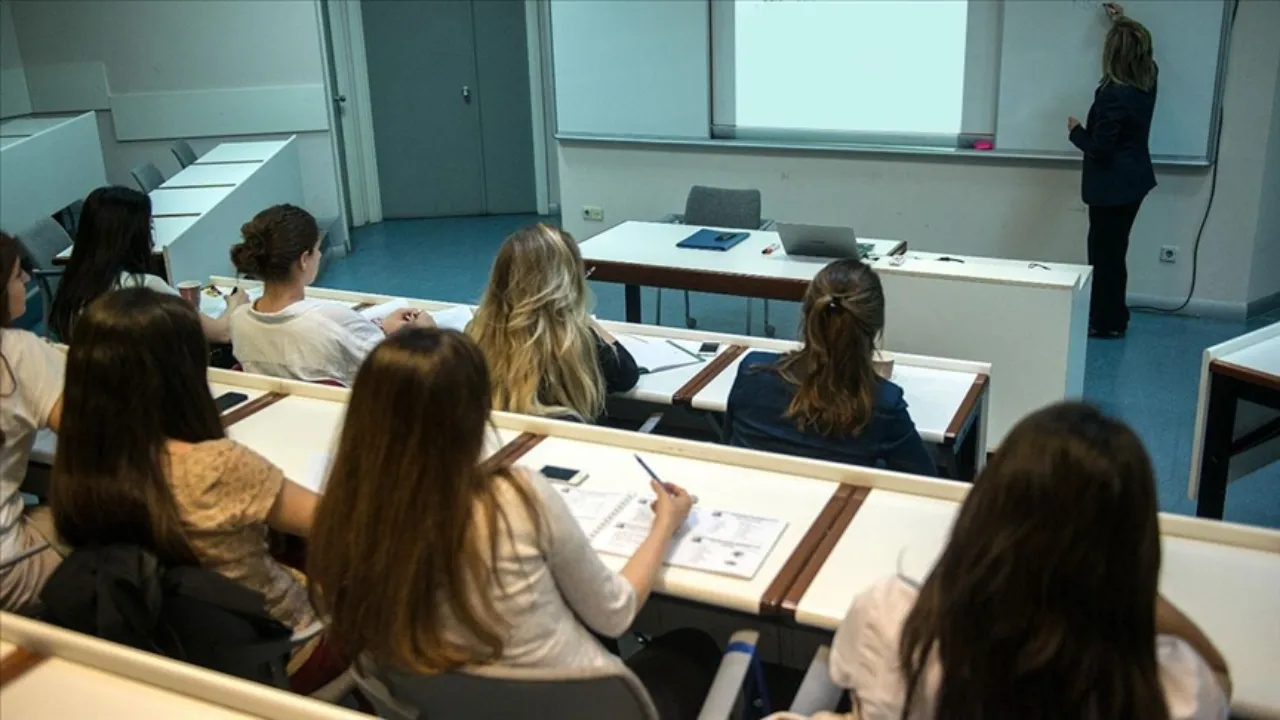 Yüz binlerce kişiyi ilgilendiren kararda gözler TBMM'de: 32 maddede öğrenci affı
