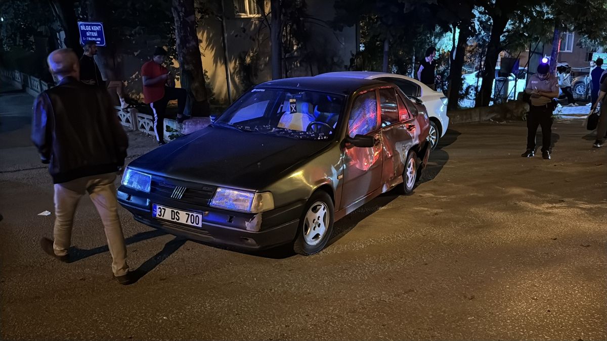 Karabük'te 2 kişinin yaralandığı zincirleme kaza güvenlik kamerasında