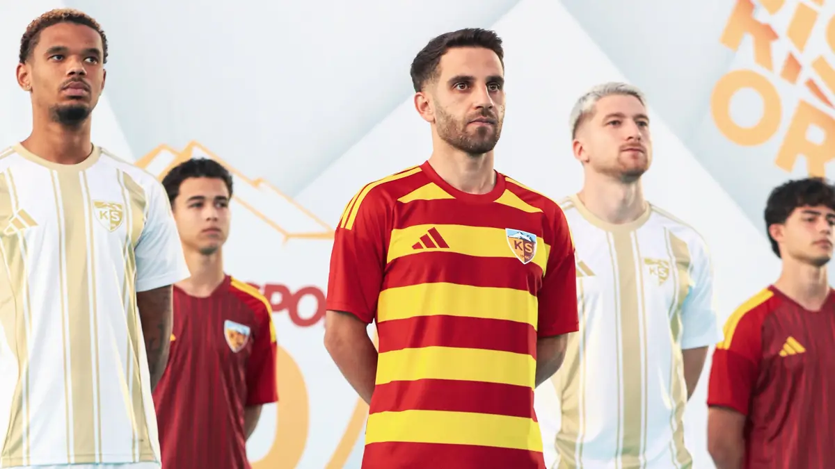 Kayserispor'un yeni sezon formaları tanıtıldı