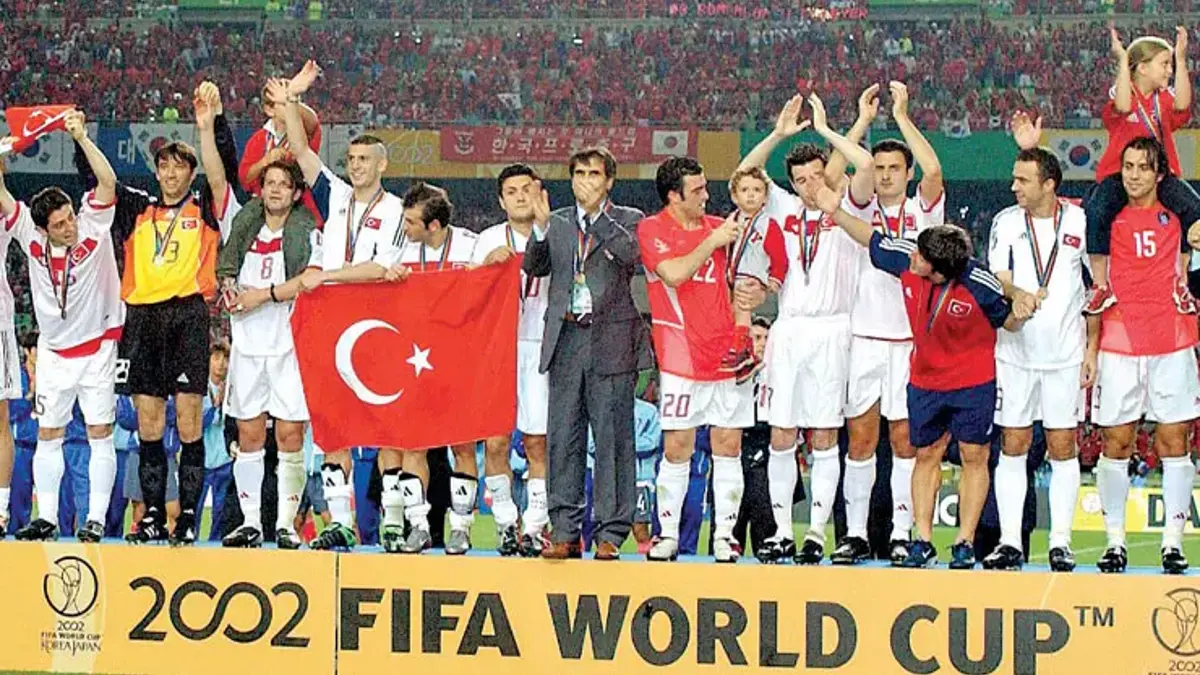 Dünya Kupası'nın unutulmazları! 2002 rüyası: Sahne Türklerin