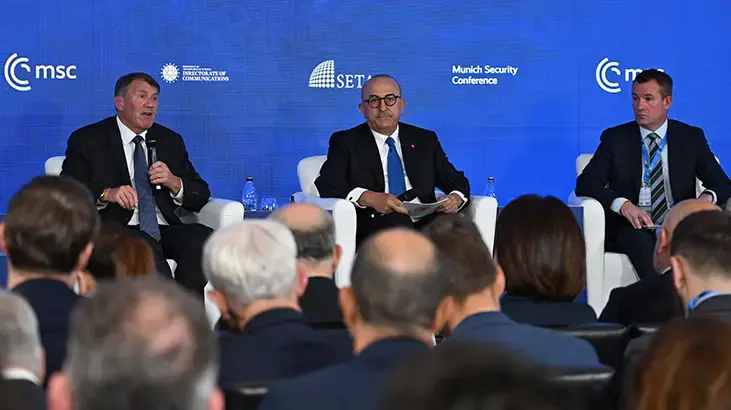 NATO Ankara Zirvesi bünyesinde 'Zirveye Doğru' paneli düzenlendi