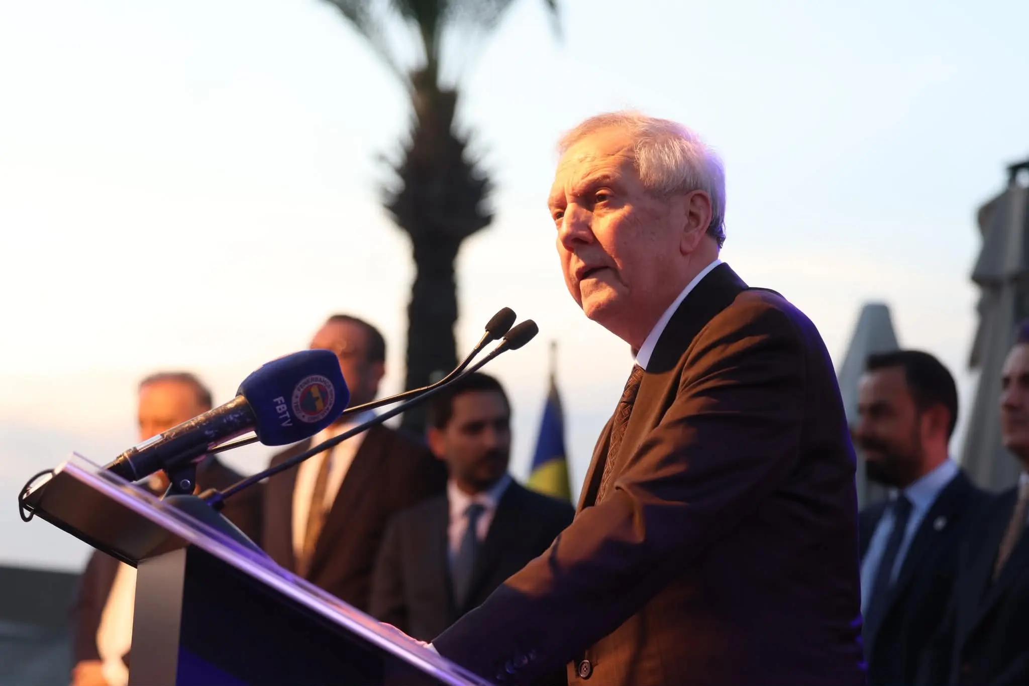 Aziz Yıldırım'dan Ali Koç ve Hakan Safi'ye birleşme çağrısı