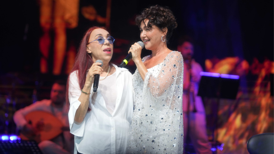 Şevval Sam, Harbiye'de sevenleriyle buluştu