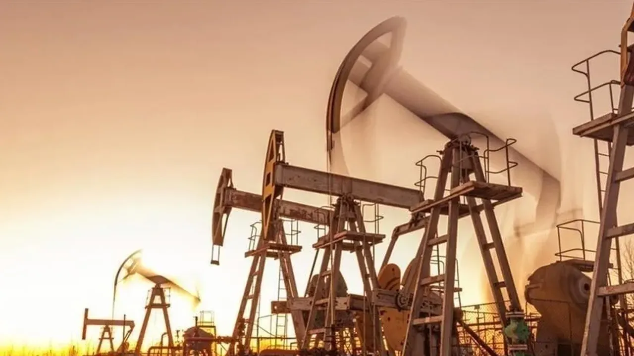 Petrol fiyatlarında sert yükseliş! ABD'nin saldırısı sonrası kritik eşik aşıldı