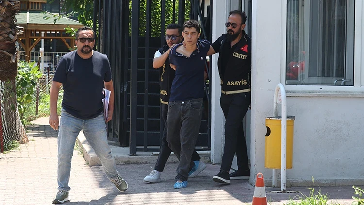 Antalya'da "içlerine şeytan girdi" diyerek iki ablasını boğmaya çalışan şüpheli tutuklandı