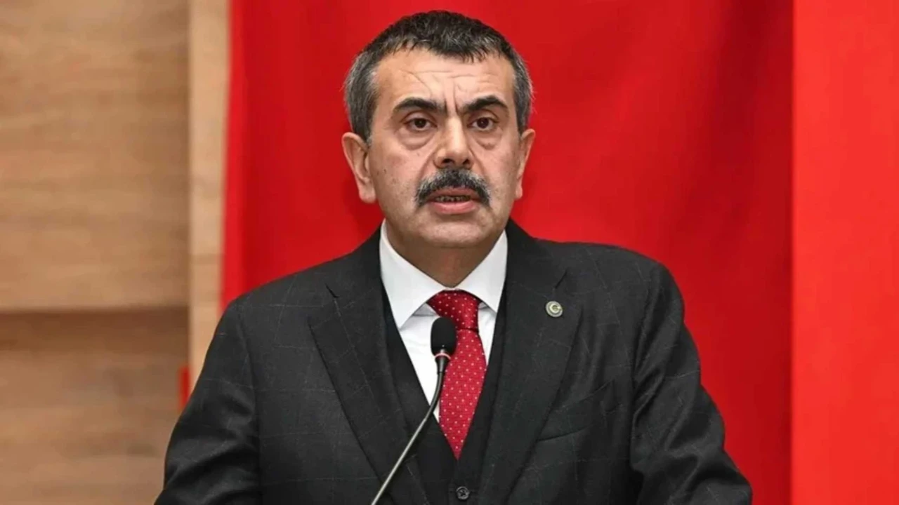 Yusuf Tekin'den 'sınav sistemi değişiyor' iddialarına yanıt